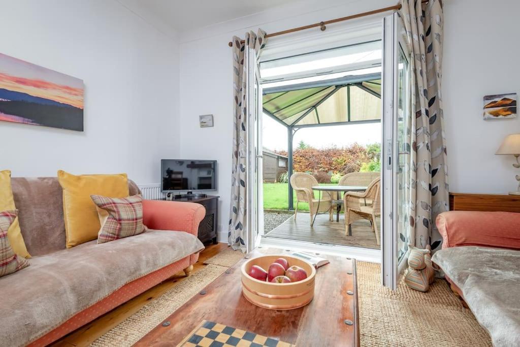 Heather Cottage, 2 Bedroom In Комри Екстериор снимка